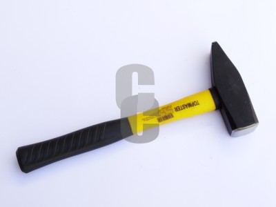 Чук ФИБЪРНА дръжка - 1.5кг.                                                                                                                                                                                                                                                                                 